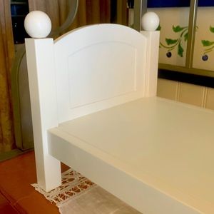 Maplelea Doll Bed